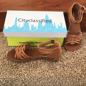 Flat Sandal